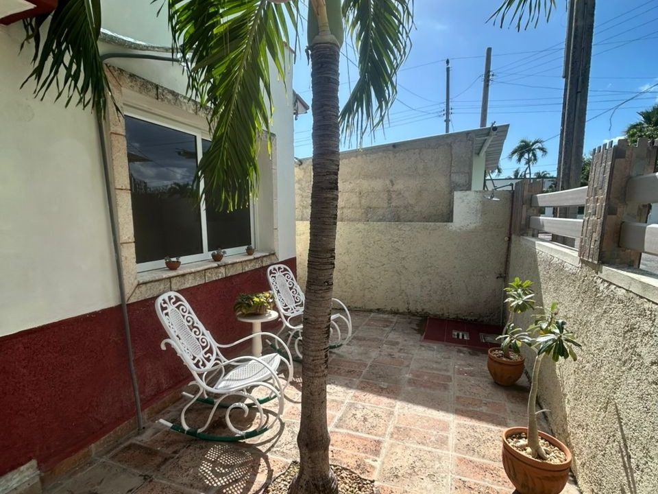 Patio lateral